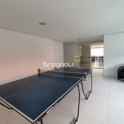 Apartamento com 100m², 3 quartos (sendo 1 suíte), 1 garagem, no bairro Capoeiras em Florianópolis
