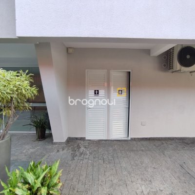 Apartamento com 100m², 3 quartos (sendo 1 suíte), 1 garagem, no bairro Capoeiras em Florianópolis