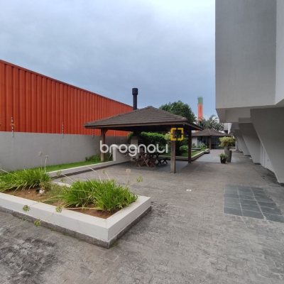 Apartamento com 100m², 3 quartos (sendo 1 suíte), 1 garagem, no bairro Capoeiras em Florianópolis