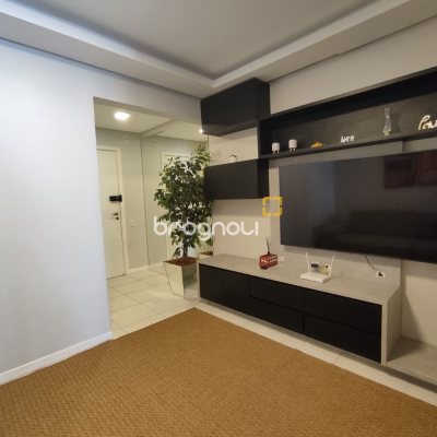 Apartamento com 100m², 3 quartos (sendo 1 suíte), 1 garagem, no bairro Capoeiras em Florianópolis