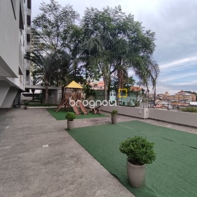 Apartamento com 100m², 3 quartos (sendo 1 suíte), 1 garagem, no bairro Capoeiras em Florianópolis