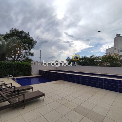 Apartamento com 100m², 3 quartos (sendo 1 suíte), 1 garagem, no bairro Capoeiras em Florianópolis