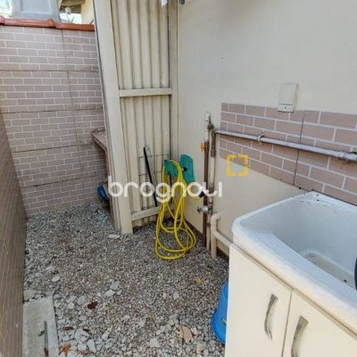 Casa com 65m², 2 quartos, 1 garagem, no bairro Campeche em Florianópolis