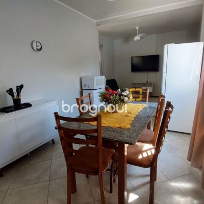 Casa com 65m², 2 quartos, 1 garagem, no bairro Campeche em Florianópolis