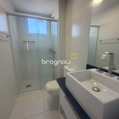 Apartamento com 78m², 3 quartos (sendo 1 suíte), 1 garagem, no bairro Centro em Florianópolis