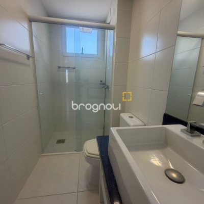 Apartamento com 78m², 3 quartos (sendo 1 suíte), 1 garagem, no bairro Centro em Florianópolis