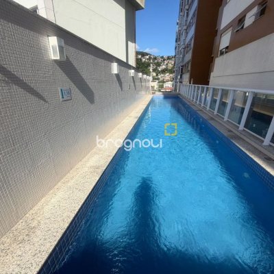 Apartamento com 78m², 3 quartos (sendo 1 suíte), 1 garagem, no bairro Centro em Florianópolis