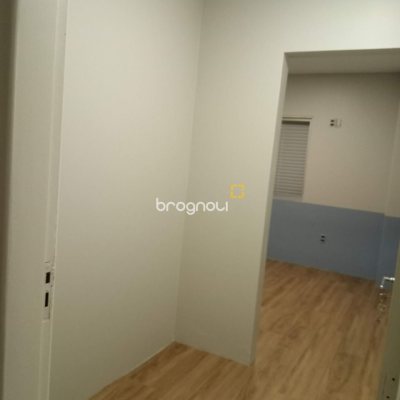 Apartamento com 101m², 4 quartos (sendo 1 suíte), 1 garagem, no bairro Carvoeira em Florianópolis