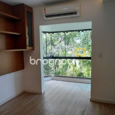 Apartamento com 63m², 2 quartos (sendo 1 suíte), 1 garagem, no bairro Itacorubi em Florianópolis