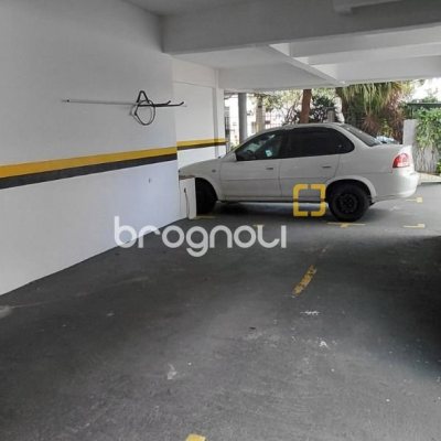 Apartamento com 63m², 2 quartos (sendo 1 suíte), 1 garagem, no bairro Itacorubi em Florianópolis