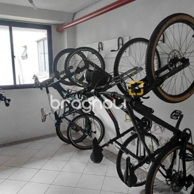 Apartamento com 63m², 2 quartos (sendo 1 suíte), 1 garagem, no bairro Itacorubi em Florianópolis