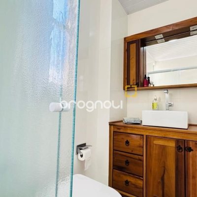 Apartamento com 96m², 3 quartos (sendo 1 suíte), 1 garagem, no bairro Trindade em Florianópolis
