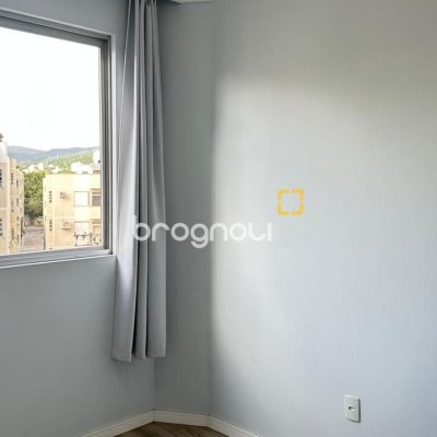Apartamento com 96m², 3 quartos (sendo 1 suíte), 1 garagem, no bairro Trindade em Florianópolis