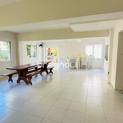 Apartamento com 96m², 3 quartos (sendo 1 suíte), 1 garagem, no bairro Trindade em Florianópolis