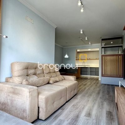 Apartamento com 96m², 3 quartos (sendo 1 suíte), 1 garagem, no bairro Trindade em Florianópolis