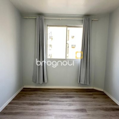 Apartamento com 96m², 3 quartos (sendo 1 suíte), 1 garagem, no bairro Trindade em Florianópolis