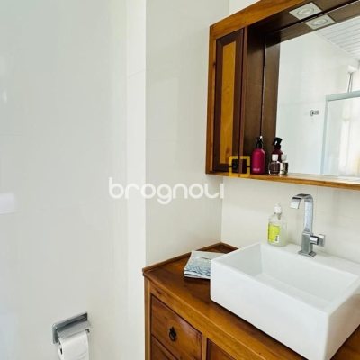 Apartamento com 96m², 3 quartos (sendo 1 suíte), 1 garagem, no bairro Trindade em Florianópolis