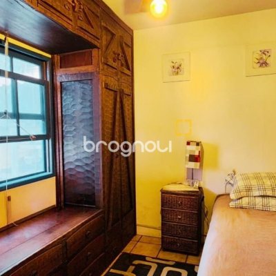 Casa com 180m², 5 quartos (sendo 1 suíte), 2 garagens, no bairro Ribeirão da Ilha em Florianópolis