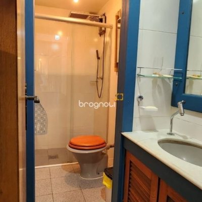 Casa com 180m², 5 quartos (sendo 1 suíte), 2 garagens, no bairro Ribeirão da Ilha em Florianópolis