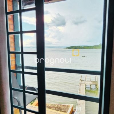 Casa com 180m², 5 quartos (sendo 1 suíte), 2 garagens, no bairro Ribeirão da Ilha em Florianópolis