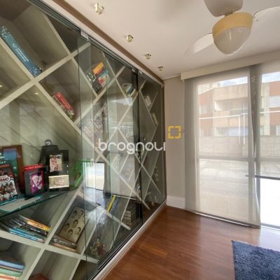Cobertura com 501m², 4 quartos (sendo 3 suítes), 3 garagens, no bairro Trindade em Florianópolis