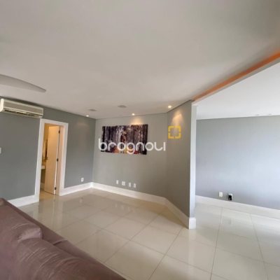 Cobertura com 501m², 4 quartos (sendo 3 suítes), 3 garagens, no bairro Trindade em Florianópolis