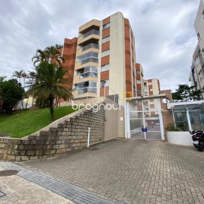 Cobertura com 501m², 4 quartos (sendo 3 suítes), 3 garagens, no bairro Trindade em Florianópolis