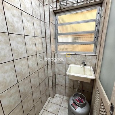 Apartamento com 59m², 2 quartos, no bairro Centro em Florianópolis
