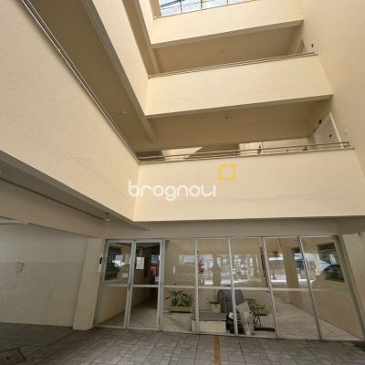 Apartamento com 59m², 2 quartos, no bairro Centro em Florianópolis