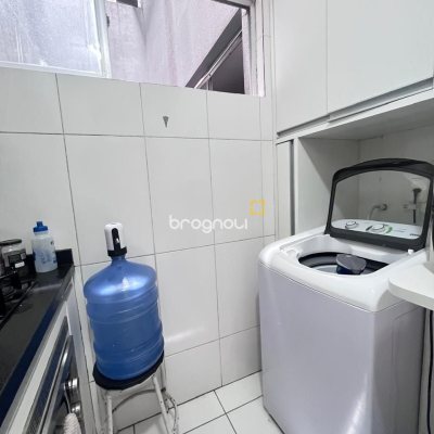 Apartamento com 54m², 1 quarto, no bairro Coqueiros em Florianópolis