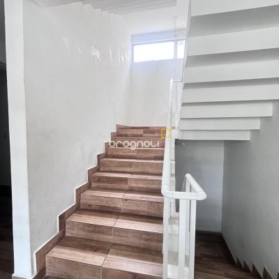 Apartamento com 54m², 1 quarto, no bairro Coqueiros em Florianópolis