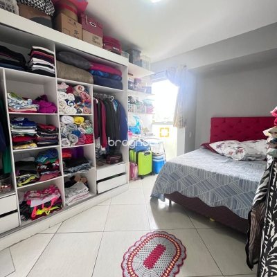 Apartamento com 54m², 1 quarto, no bairro Coqueiros em Florianópolis