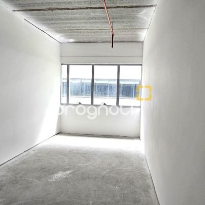 Sala com 25m², 1 garagem, no bairro Vargem Pequena em Florianópolis