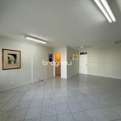 Sala com 40m², no bairro Centro em Florianópolis