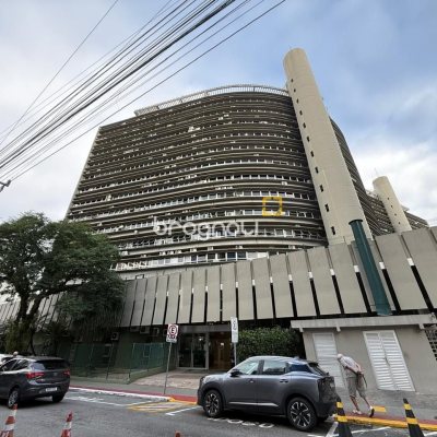 Sala com 40m², no bairro Centro em Florianópolis