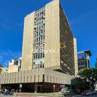 Sala com 40m², no bairro Centro em Florianópolis