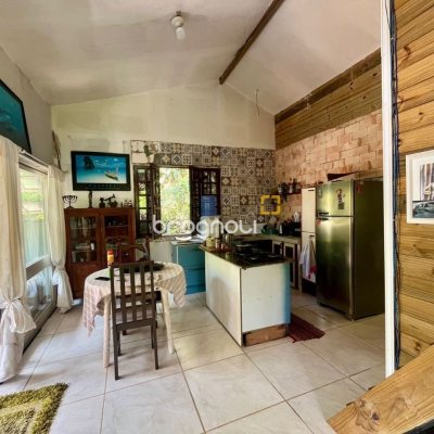 Casa com 80m², 3 quartos, 4 garagens, no bairro Campeche em Florianópolis