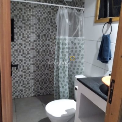 Casa com 80m², 3 quartos, 4 garagens, no bairro Campeche em Florianópolis