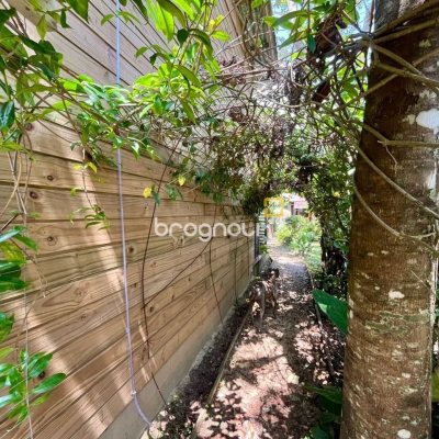 Casa com 80m², 3 quartos, 4 garagens, no bairro Campeche em Florianópolis
