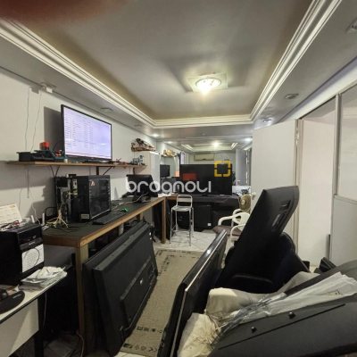 Loja com 39m², no bairro Barreiros em São José