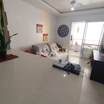Apartamento com 72m², 3 quartos (sendo 1 suíte), 1 garagem, no bairro Ingleses em Florianópolis