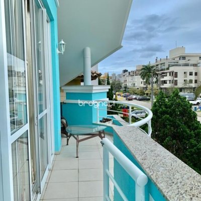 Casa com 269m², 3 quartos (sendo 2 suítes), 6 garagens, no bairro Jurerê em Florianópolis