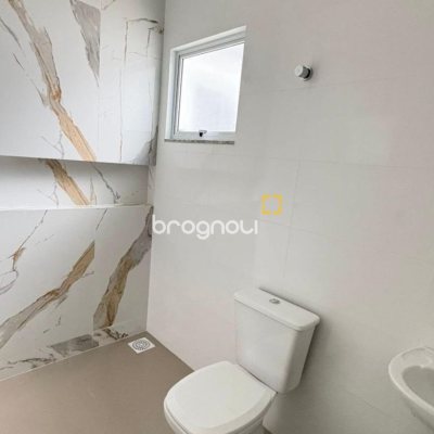 Casa com 79m², 3 quartos (sendo 1 suíte), 1 garagem, no bairro Sertão do Maruim em São José