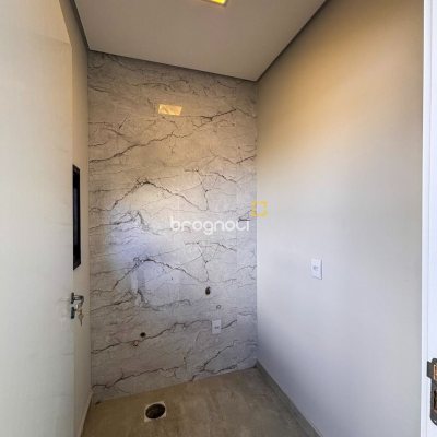 Casa com 157m², 3 quartos (sendo 1 suíte), 1 garagem, no bairro Rio Vermelho em Florianópolis