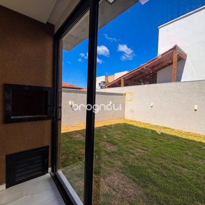 Casa com 157m², 3 quartos (sendo 1 suíte), 1 garagem, no bairro Rio Vermelho em Florianópolis