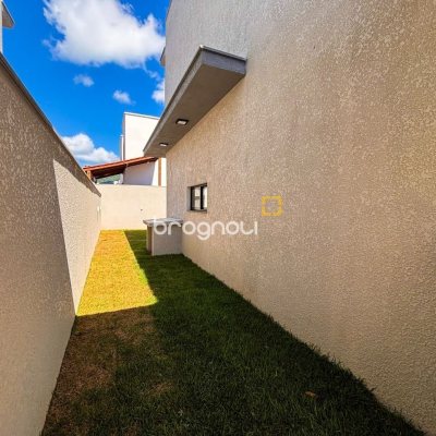 Casa com 157m², 3 quartos (sendo 1 suíte), 1 garagem, no bairro Rio Vermelho em Florianópolis