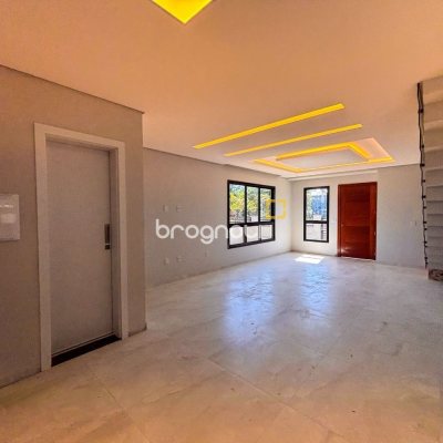 Casa com 177m², 3 quartos (sendo 3 suítes), 2 garagens, no bairro Rio Vermelho em Florianópolis