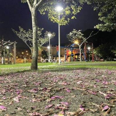 Casa com 177m², 3 quartos (sendo 3 suítes), 2 garagens, no bairro Rio Vermelho em Florianópolis