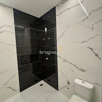 Casa com 120m², 2 quartos (sendo 2 suítes), 2 garagens, no bairro Rio Vermelho em Florianópolis