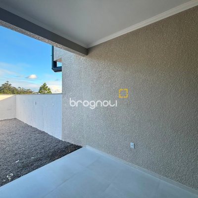 Casa com 120m², 2 quartos (sendo 2 suítes), 2 garagens, no bairro Rio Vermelho em Florianópolis